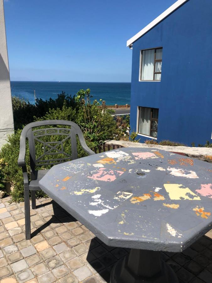 Ollava Guesthouse Simonʼs Town Exteriér fotografie